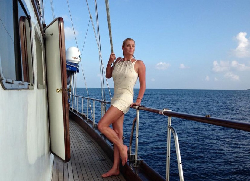 Фото красивой Анастасии Волочковой в нижнем белье и без него. Весьма эффектные фото раздетых звезд