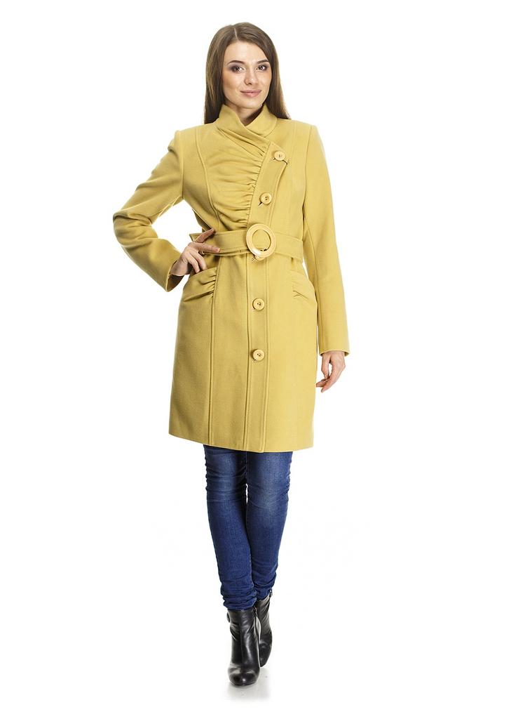 With what to wear a mustard coat?